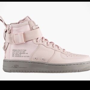 Nike w sf af1 mid